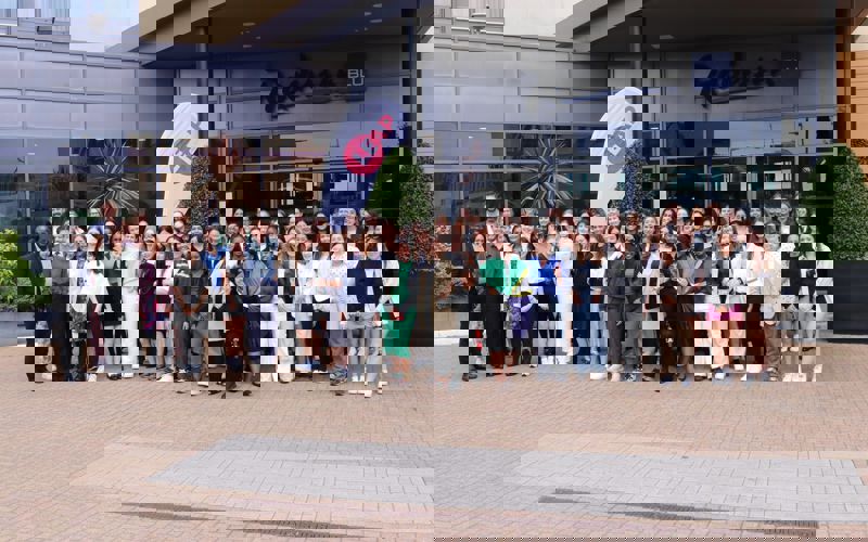 Oak empowers young female entrepreneurs